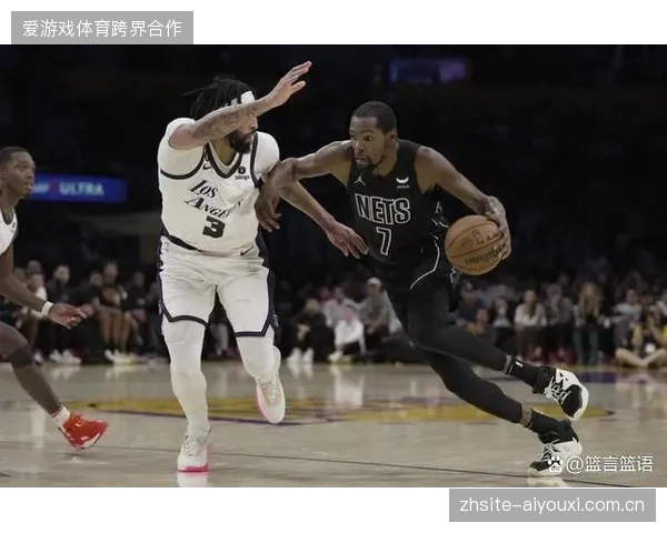 西汉姆联防守体系赛季末期崩溃，糟糕的防守表现导致球队降级